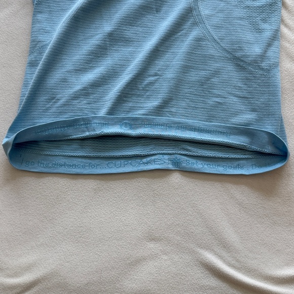 lululemon Light Blue Women's Top - Picture 4 of 9